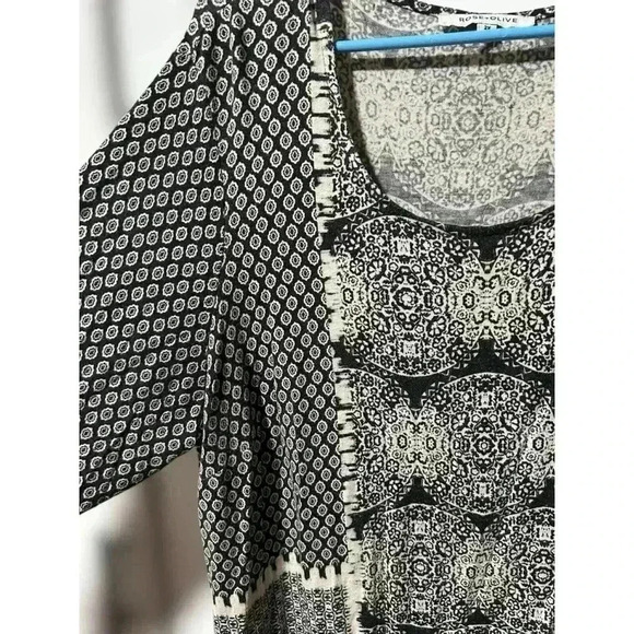 Rose & Olive Black & White Round‎ Neck Stretch Pullover 3/4 Sleeve, Size 2X - Picture 4 of 7